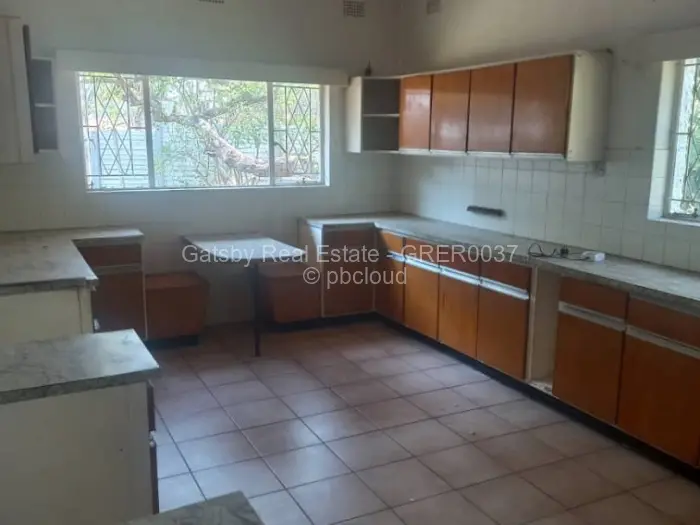 5 Bedroom House to Rent in Marlborough