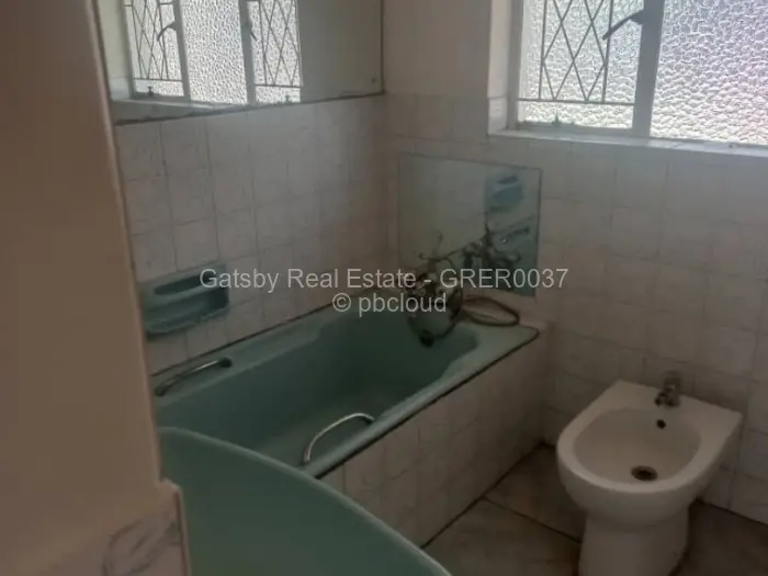 5 Bedroom House to Rent in Marlborough