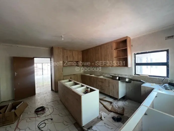 5 Bedroom House to Rent in Shawasha Hills