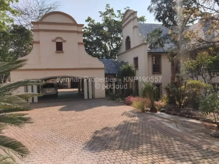 5 Bedroom House for Sale in Glen Lorne, Harare