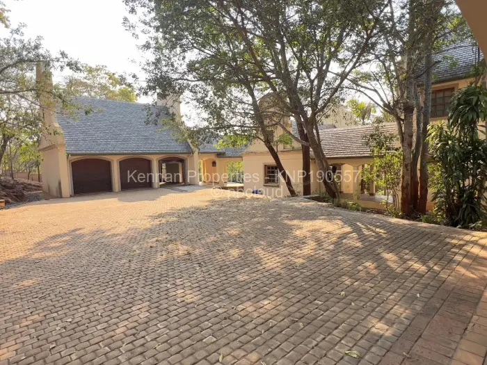 5 Bedroom House for Sale in Glen Lorne, Harare