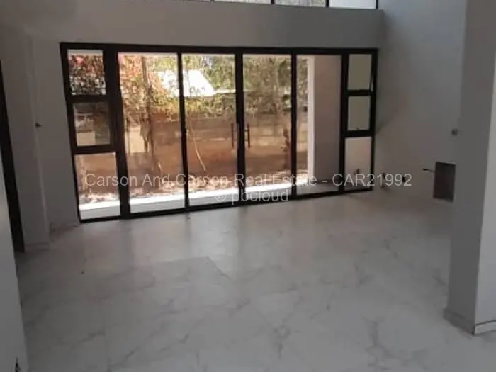 Townhouse/Complex/Cluster for Sale in Highlands, Harare