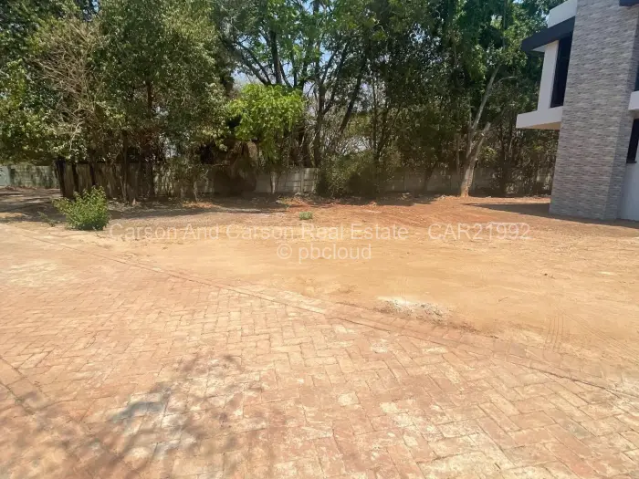 Townhouse/Complex/Cluster for Sale in Highlands, Harare