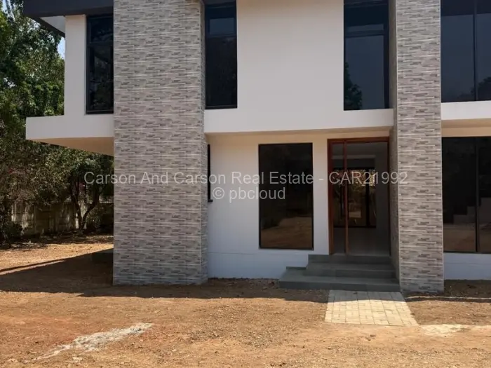 Townhouse/Cluster for Sale in Highlands, Harare