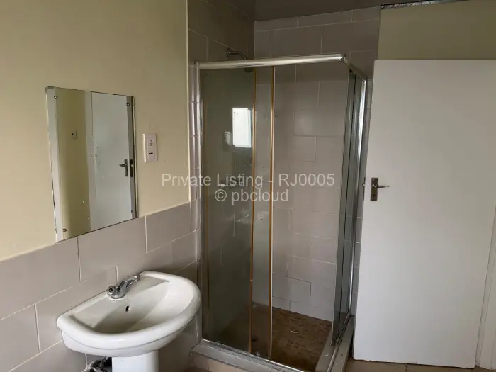 Flat/Apartment to Rent in Mabelreign