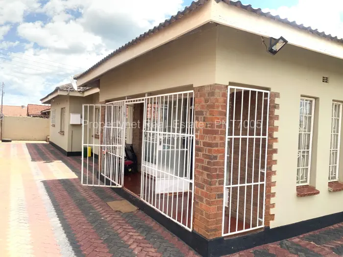 4 Bedroom House for Sale in Bloomingdale, Harare