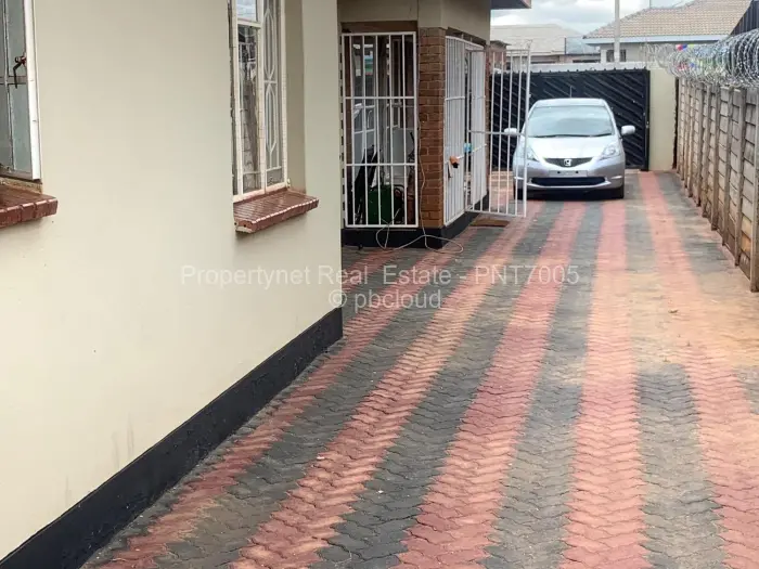 4 Bedroom House for Sale in Bloomingdale, Harare