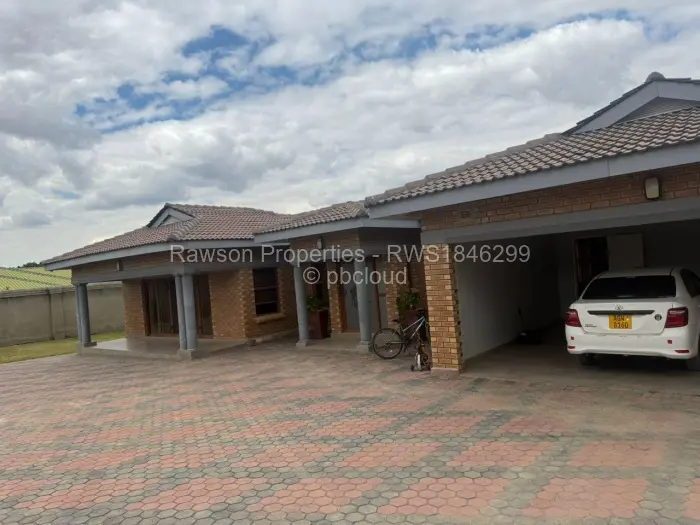 5 Bedroom House for Sale in Chinhoyi, Chinhoyi