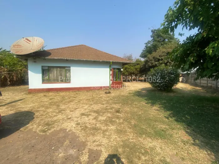 Commercial Property to Rent in Hillside, Harare