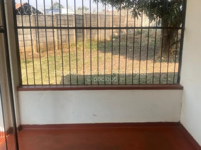 Commercial Property to Rent in Hillside, Harare