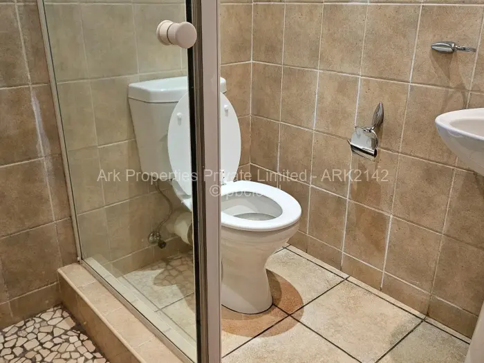 4 Bedroom House to Rent in Vainona