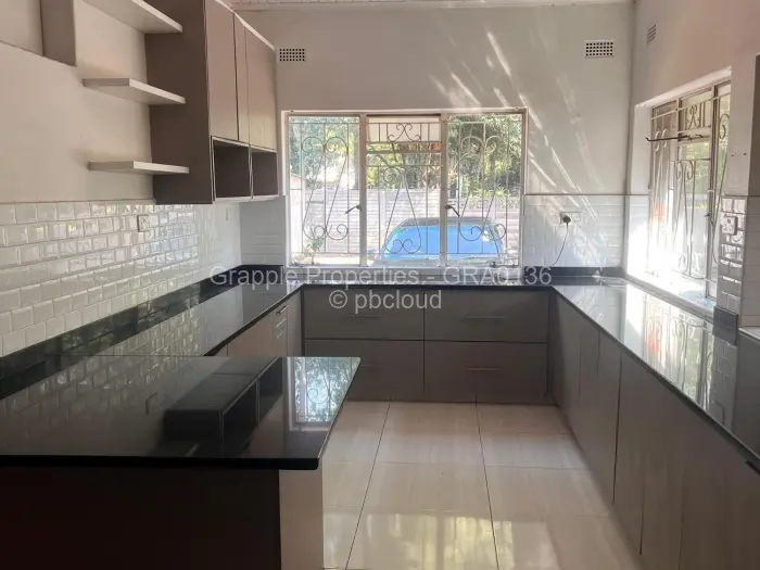 5 Bedroom House to Rent in Highlands, Harare