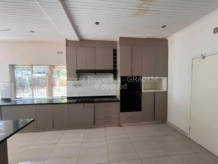 5 Bedroom House to Rent in Highlands, Harare