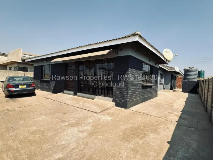 4 Bedroom House for Sale in Madokero Estates, Harare