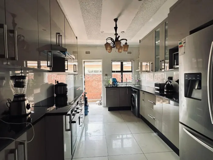 4 Bedroom House for Sale in Madokero Estates, Harare
