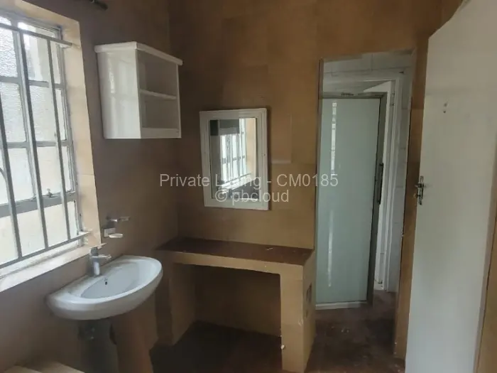 3 Bedroom Cottage/Garden Flat to Rent in Greendale