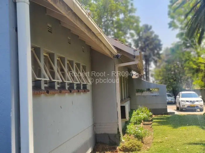 4 Bedroom House for Sale in Alexandra Park, Harare