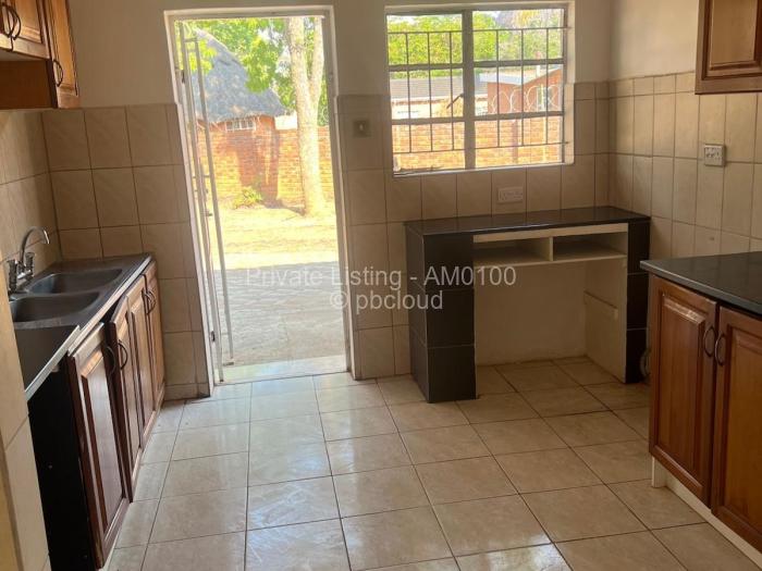 Flat/Apartment to Rent in Borrowdale, Harare