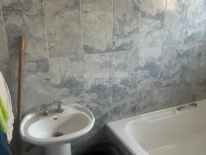 Flat/Apartment to Rent in Borrowdale, Harare