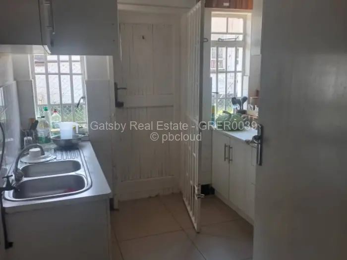 Flat/Apartment to Rent in Avondale