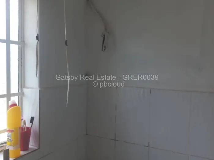 Flat/Apartment to Rent in Avondale