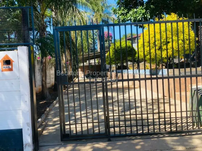 4 Bedroom House for Sale in Morningside Byo, Bulawayo