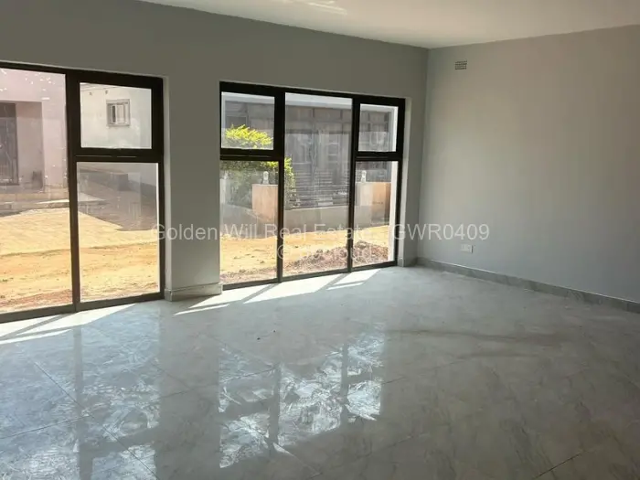 Townhouse/Complex/Cluster to Rent in Bluff Hill
