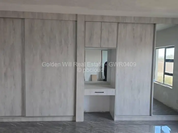 Townhouse/Complex/Cluster to Rent in Bluff Hill