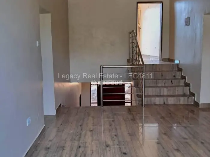 Townhouse/Complex/Cluster to Rent in Newlands