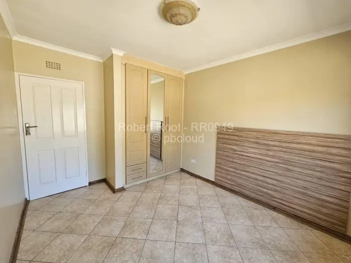 Townhouse/Cluster for Sale in Waterfalls, Harare