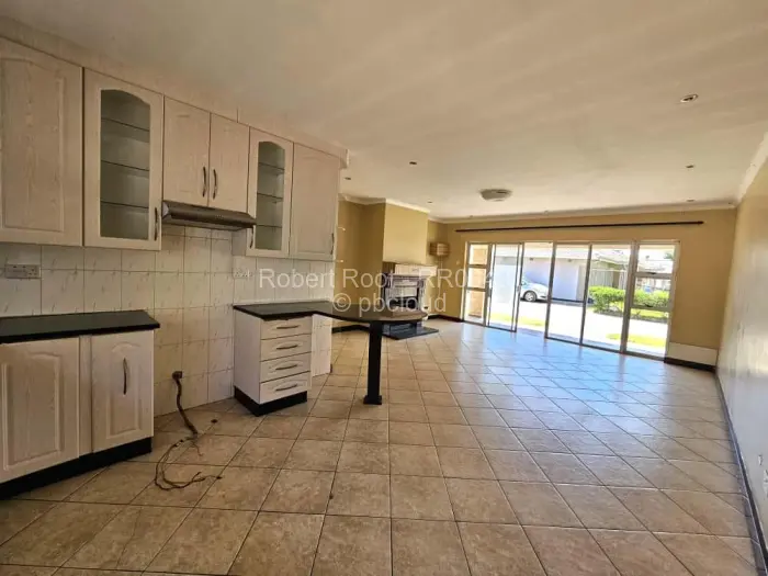 Townhouse/Cluster for Sale in Waterfalls, Harare