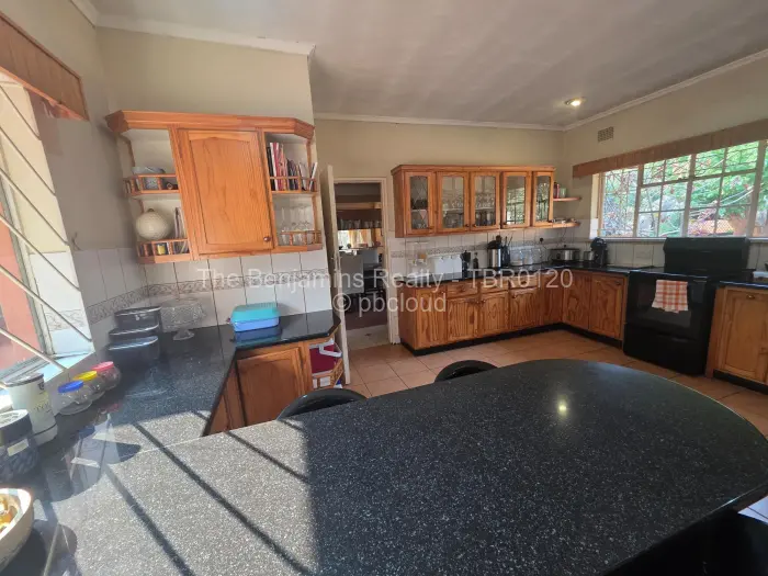 3 Bedroom House to Rent in Greystone Park