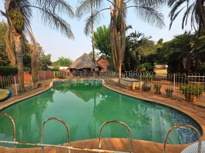 3 Bedroom House to Rent in Greystone Park