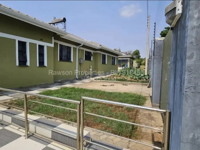 6 Bedroom House for Sale in Mandara, Harare