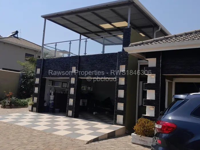 6 Bedroom House for Sale in Mandara, Harare