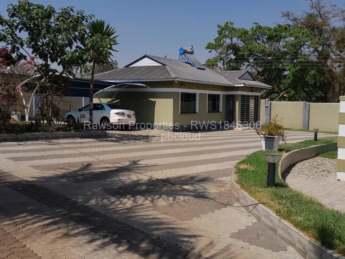 6 Bedroom House for Sale in Mandara, Harare