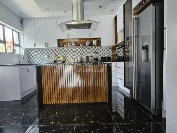 6 Bedroom House for Sale in Mandara, Harare