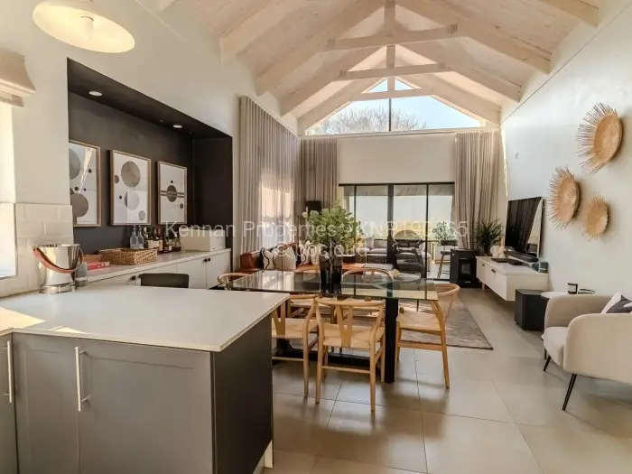 Flat/Apartment for Sale in Kensington, Harare