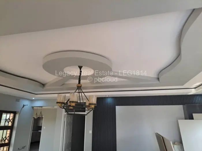 4 Bedroom House to Rent in Budiriro