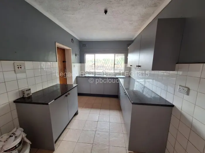 2 Bedroom House to Rent in Mandara, Harare