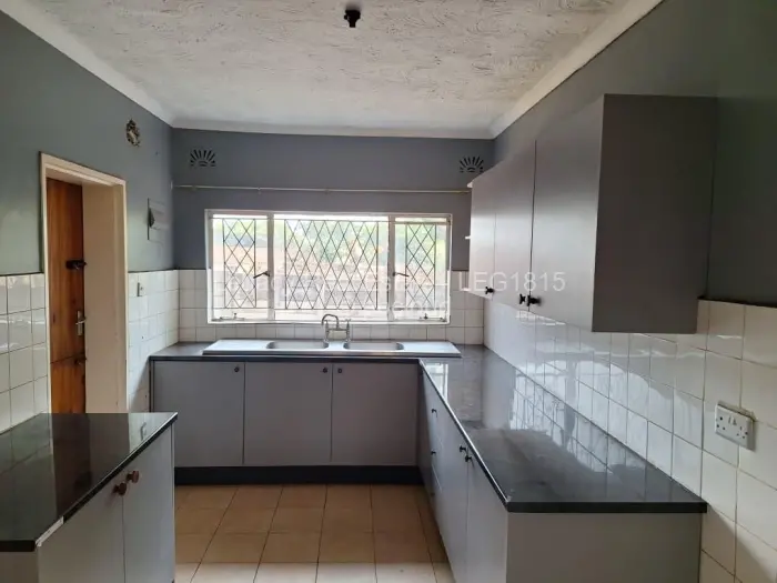 2 Bedroom House to Rent in Mandara, Harare