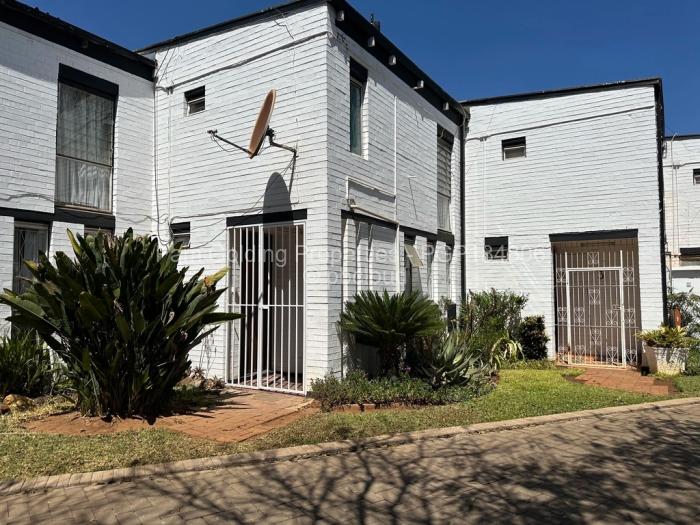 Flat/Apartment to Rent in Strathaven, Harare