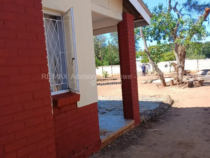 3 Bedroom House for Sale in Queens Park West, Bulawayo