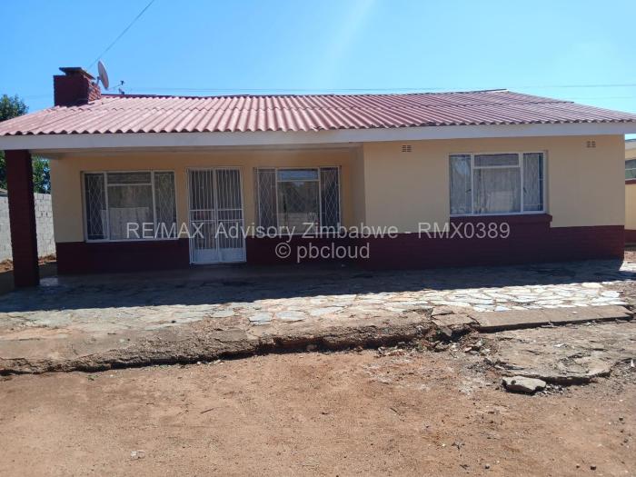 3 Bedroom House for Sale in Queens Park West, Bulawayo