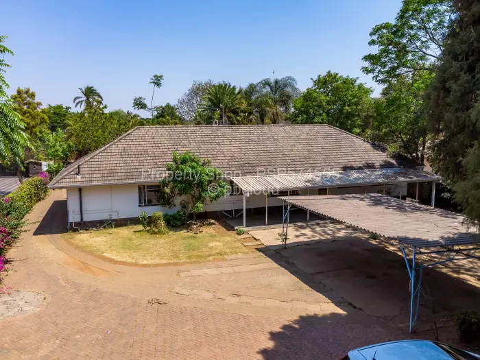 4 Bedroom House for Sale in Alexandra Park, Harare