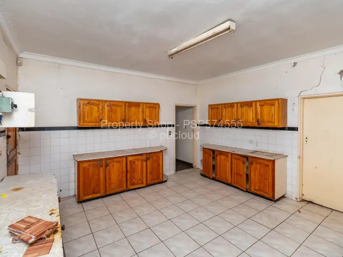 4 Bedroom House for Sale in Alexandra Park, Harare