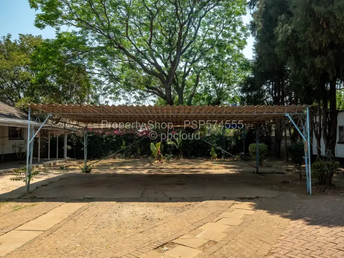 4 Bedroom House for Sale in Alexandra Park, Harare