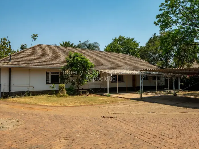 4 Bedroom House for Sale in Alexandra Park, Harare