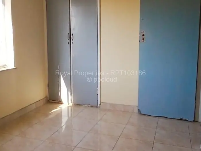 Flat/Apartment to Rent in Waterfalls