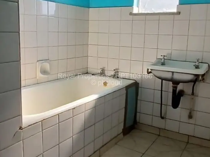 Flat/Apartment to Rent in Waterfalls